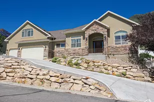 9502 N Aztec Dr, Cedar Hills, UT 84062 - Photo 2
