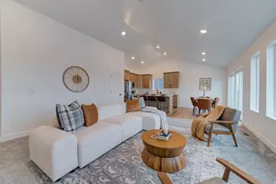 405 E Stafford St, Grantsville, UT 84029 - Photo 8