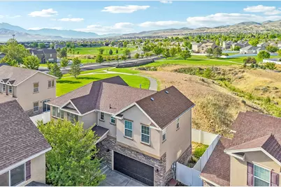 5037 W London Bay Dr, Riverton, UT 84096 - Photo 2