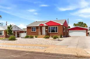545 E 350 S, Clearfield, UT 84015 - Photo 2