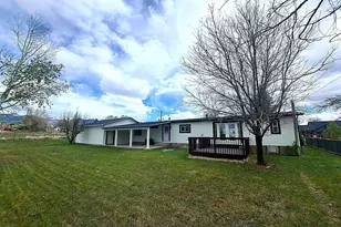 285 E 200 N, Mount Pleasant, UT 84647 - Photo 2