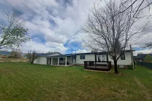 285 E 200 N, Mount Pleasant, UT 84647 - Photo 2