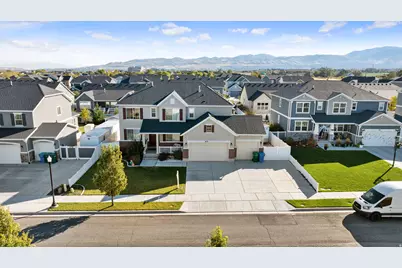 3859 W Young Lucerne Cir S, Riverton, UT 84065 - Photo 2