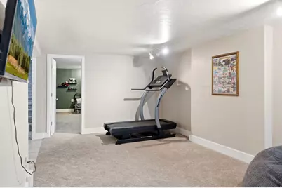 413 E 9120 S, Sandy, UT 84070 - Photo 30