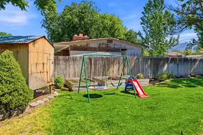 413 E 9120 S, Sandy, UT 84070 - Photo 42
