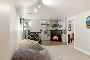 413 E 9120 S, Sandy, UT 84070 - Photo 28