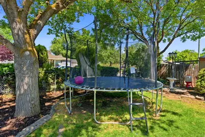413 E 9120 S, Sandy, UT 84070 - Photo 44