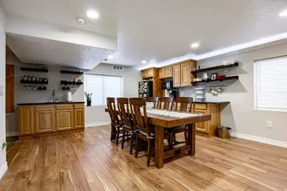 6716 W Hunter Crest Cir, West Valley, UT 84128 - Photo 16