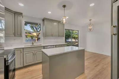10743 S 930 E, Sandy, UT 84092 - Photo 8