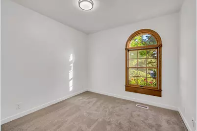 10743 S 930 E, Sandy, UT 84092 - Photo 14