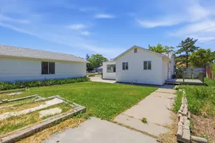 4330 W 5570 S, Kearns, UT 84118 - Photo 28