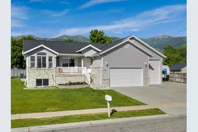 354 N 30 W, Kaysville, UT 84037 - Photo 1