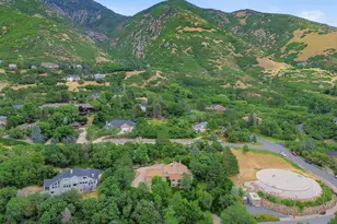 6169 S 2850 E, Uintah, UT 84403 - Photo 70