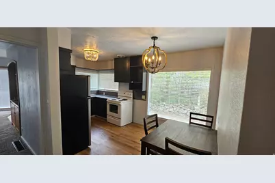 668 E 400 N, Logan, UT 84321 - Photo 10