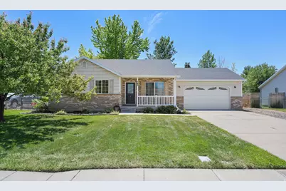 143 W 450 N, Santaquin, UT 84655 - Photo 1