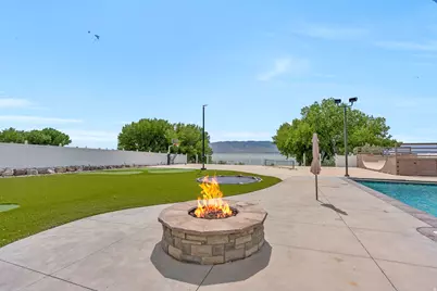 76 N Sunset Dr, Vineyard, UT 84059 - Photo 56