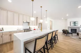 2250 E Murray Holladay Rd, Holladay, UT 84117 - Photo 14