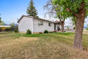 761 S 200 W, Mount Pleasant, UT 84647 - Photo 2