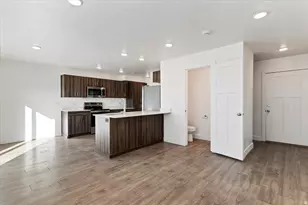 1177 W Shady Brook Ln, West Haven, UT 84401 - Photo 2
