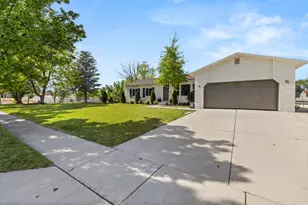 2534 W Victorian Way S, Riverton, UT 84065 - Photo 32