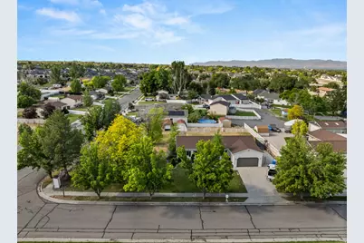 2534 W Victorian Way S, Riverton, UT 84065 - Photo 36