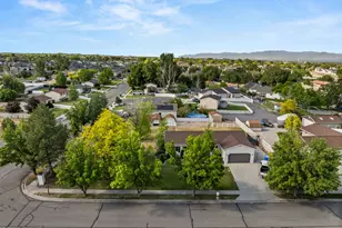 2534 W Victorian Way S, Riverton, UT 84065 - Photo 36
