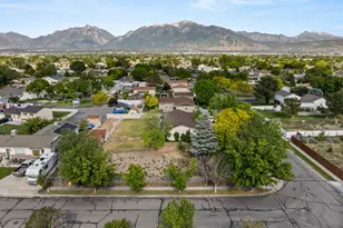 2534 W Victorian Way S, Riverton, UT 84065 - Photo 34