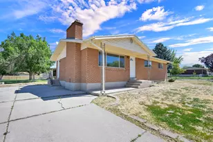 846 W 2400 N, Clinton, UT 84015 - Photo 1