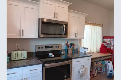 8631 N Cypress Aly, Eagle Mountain, UT 84005 - Photo 14
