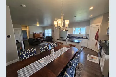 8631 N Cypress Aly, Eagle Mountain, UT 84005 - Photo 16