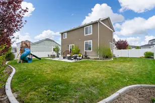 7685 N Timber Country Rd, Eagle Mountain, UT 84005 - Photo 32