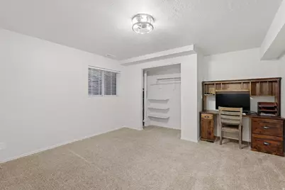 581 E Hods Hollow Dr N, Kaysville, UT 84037 - Photo 40