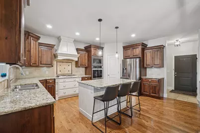 113 N Vista View Dr, Kaysville, UT 84037 - Photo 8
