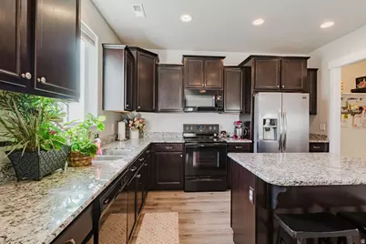 3164 S Tytus Ln, Saratoga Springs, UT 84045 - Photo 12