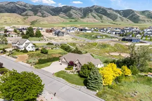 940 E Canyon Rd, Hyde Park, UT 84318 - Photo 44