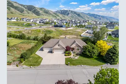 940 E Canyon Rd, Hyde Park, UT 84318 - Photo 2