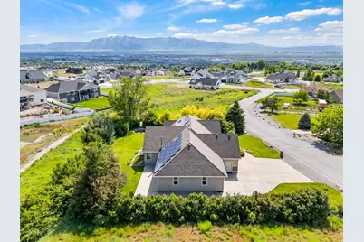 940 E Canyon Rd, Hyde Park, UT 84318 - Photo 42