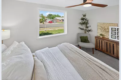 1126 S Redwood Dr W, Salt Lake City, UT 84104 - Photo 22