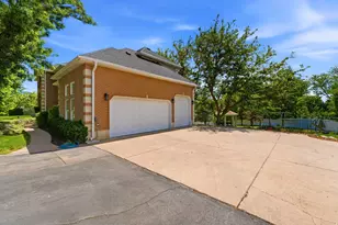 702 E 200 N, Kaysville, UT 84037 - Photo 72