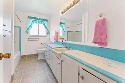 1308 S 400 W, Bountiful, UT 84010 - Photo 12