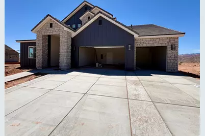 313 N 2805 W #410, Hurricane, UT 84737 - Photo 2