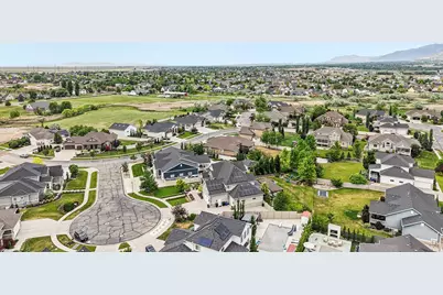 1374 W Chestnut Ct, Farmington, UT 84025 - Photo 68