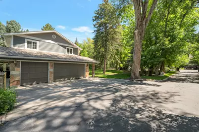 5076 S 2100 E, Holladay, UT 84117 - Photo 4