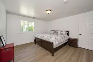 5076 S 2100 E, Holladay, UT 84117 - Photo 26