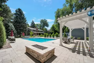 5076 S 2100 E, Holladay, UT 84117 - Photo 4