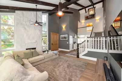 5076 S 2100 E, Holladay, UT 84117 - Photo 8