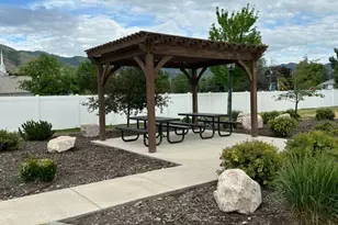 288 S 600 W, Centerville, UT 84014 - Photo 34