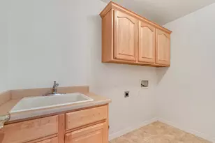 546 Wheatridge Rd, Stansbury Park, UT 84074 - Photo 38