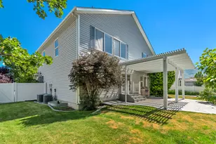 546 Wheatridge Rd, Stansbury Park, UT 84074 - Photo 6