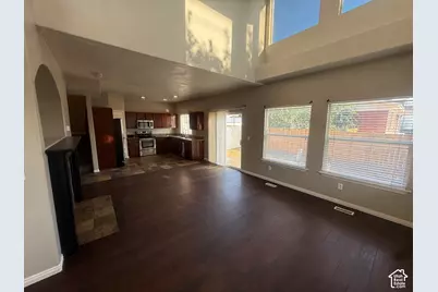 710 E Sandy Point Dr, Sandy, UT 84094 - Photo 6